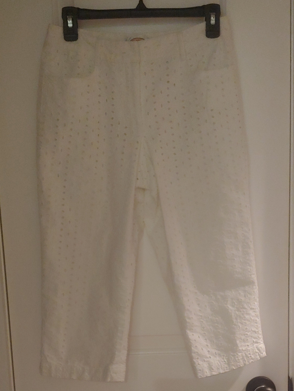 Talbots White Eyelet Cropped Capris, 6P